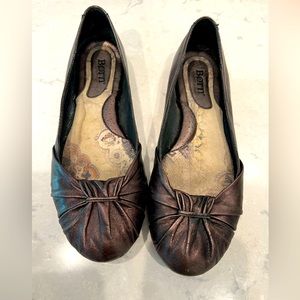 Born Flats Women's Size 8.5 Brown Metallic Copper Leather Slip-Ons Adele